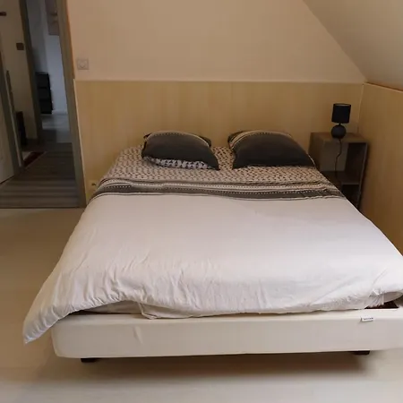 F3 Dans Maison Individuelle A 30 Km De Paris * Saint-Germain-lès-Corbeil