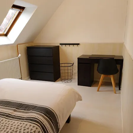 F3 Dans Maison Individuelle A 30 Km De Paris