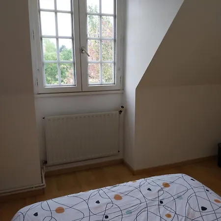 F3 Dans Maison Individuelle A 30 Km De Paris Appartement *