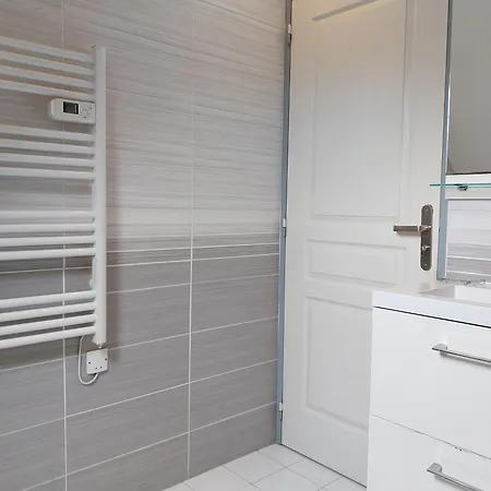 F3 Dans Maison Individuelle A 30 Km De Paris Apartament Saint-Germain-lès-Corbeil