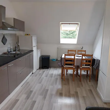 Apartament F3 Dans Maison Individuelle A 30 Km De Paris *